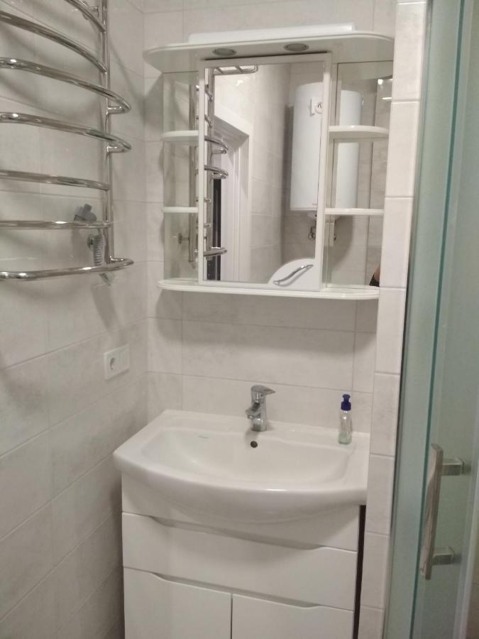 біля моря, французький б-р, відрада, інститут філатова, центр Apartment *